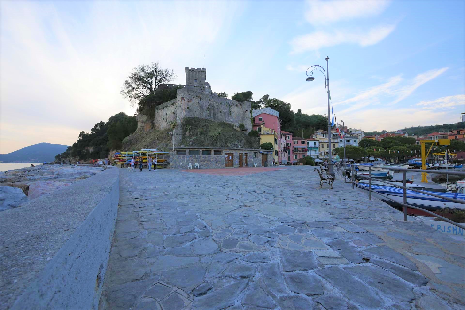 Dintorni San Terenzo Albergo Serena