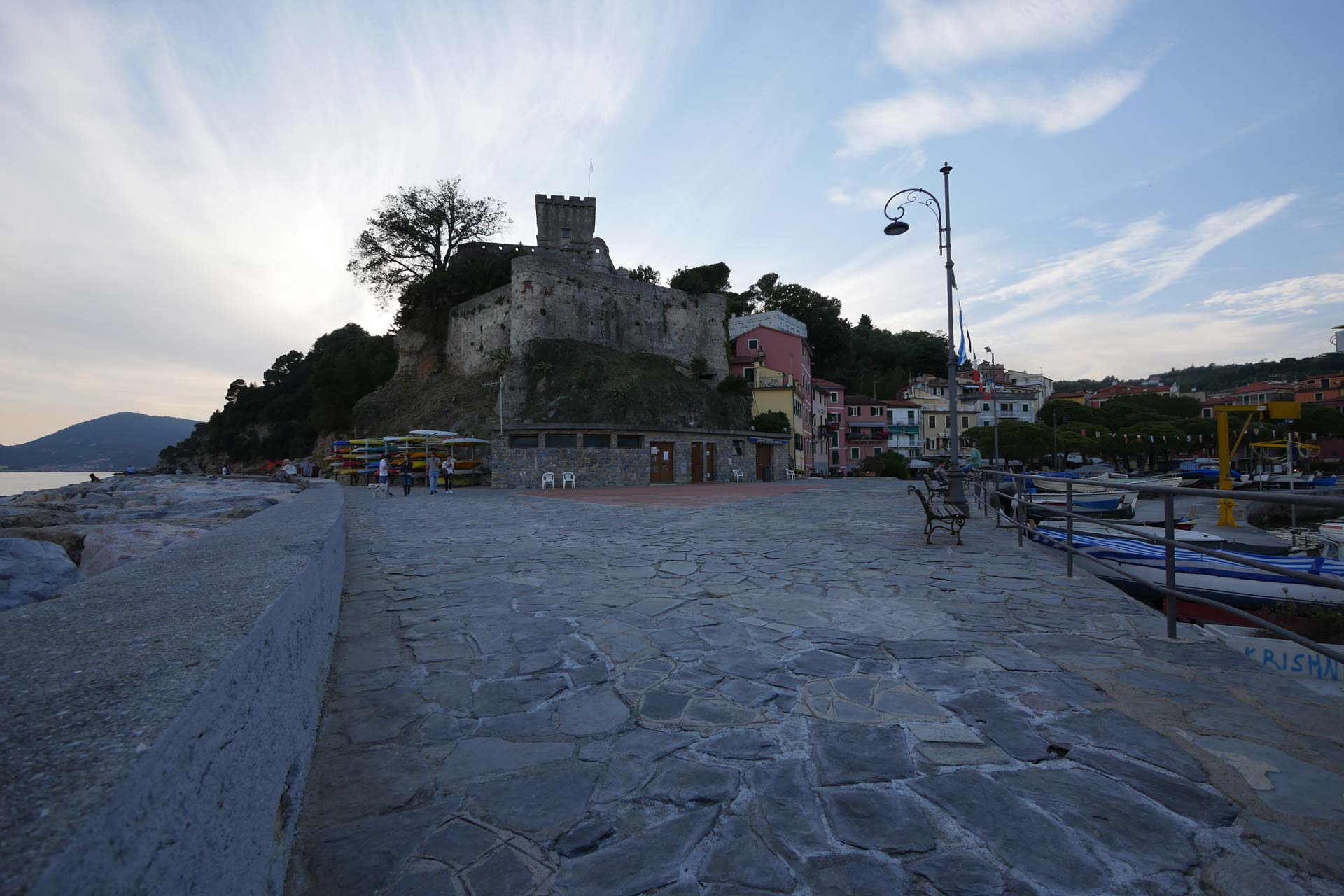 Dintorni San Terenzo Albergo Serena